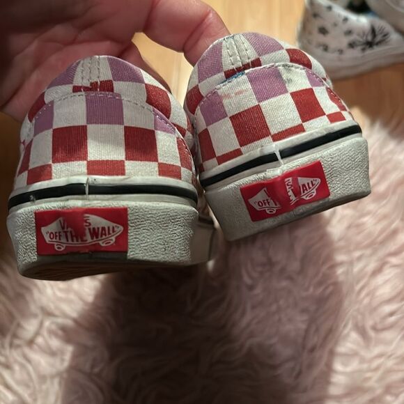 VANS Women’s Rainbow Checkerboard Excellent Condition, Size 6 Slip on shoes - Picture 6 of 8